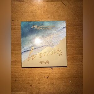 Alamar Cosmetics Highlighter